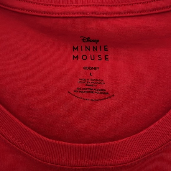 Disney Minnie Mouse Tee T-Shirt Women's Large Red Graphic EUC Short Sleeve Crew - Picture 3 of 6